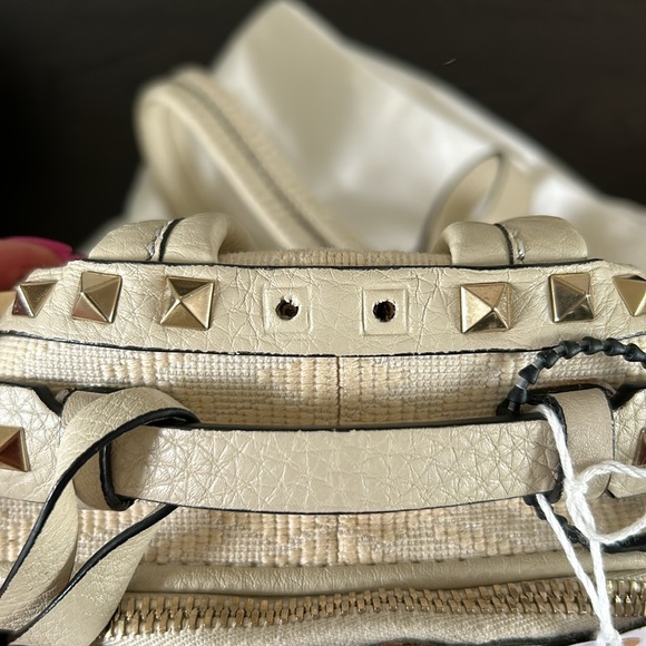 Good condition 100% authentic Valentino Garavani Backpack - Picture 5 of 11